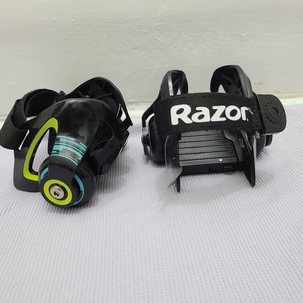 Razor Jetts & Jetts DLX Heel Wheels COMPLETE with Optional Spark Pads​